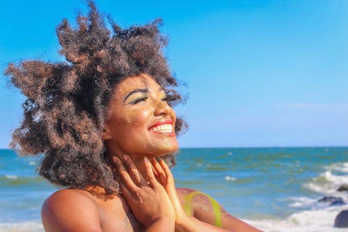 Woman smiling with white teeth