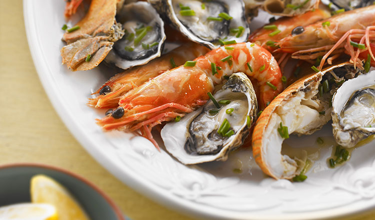 Seafood Platter With Chive Dressing & Roasted Garlic Aioli