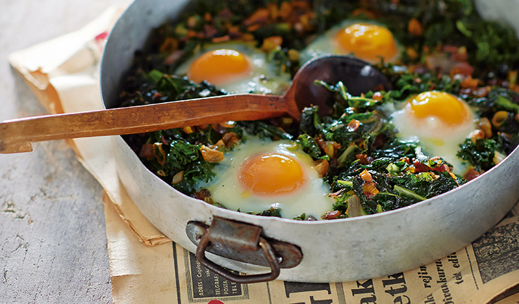 Cretan Eggs With Wild Weeds