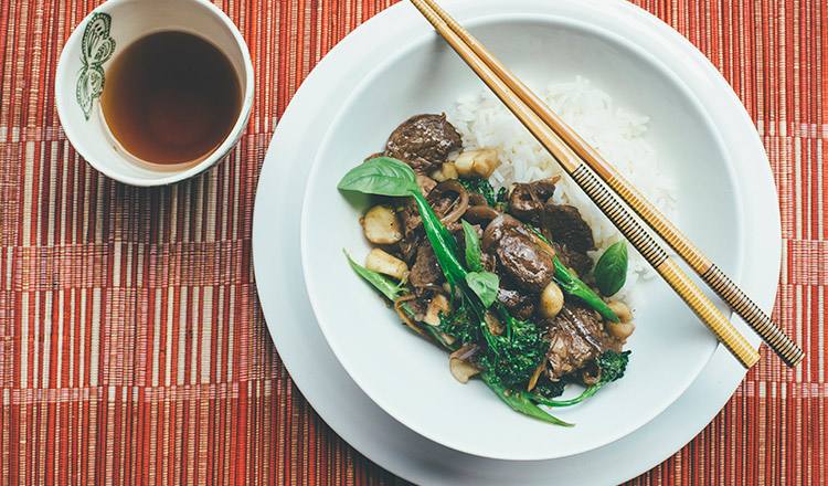 Lemongrass, Beef, Broccolini & Macadamia Stir Fry