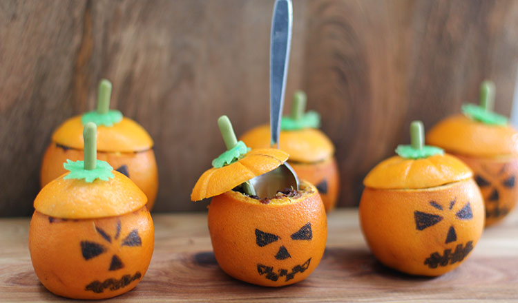 Halloween Jack O Lantern Cupcakes With A Twist