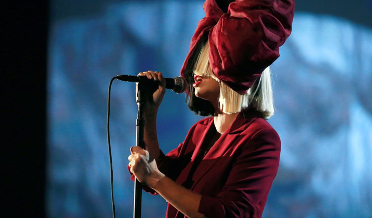 Courtney Barnett Ends Sia’s Winning Streak2