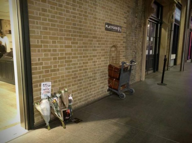 Harry Potter Fans Pay Tribute To Alan Rickman At Platform 9 3/4