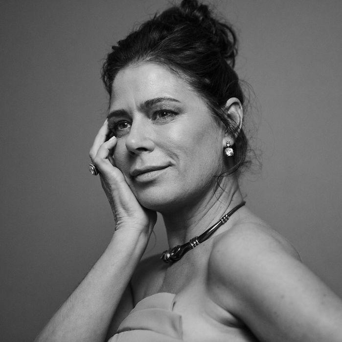 Backstage Golden Globes Maura Tierney