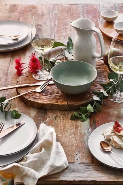 Impress Overseas Guests! 5 Tips For A Rustic Australian Table Setting