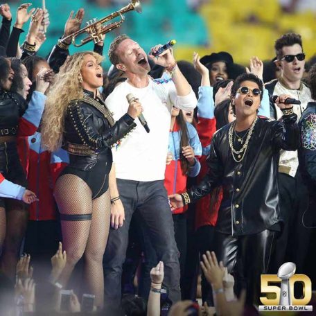 Beyonce Backstage Coldplay Bruno Mars