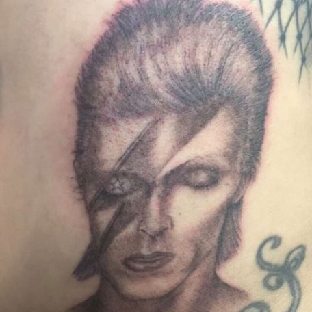 Lady Gaga Gets Bowie Tattoo For The Grammys