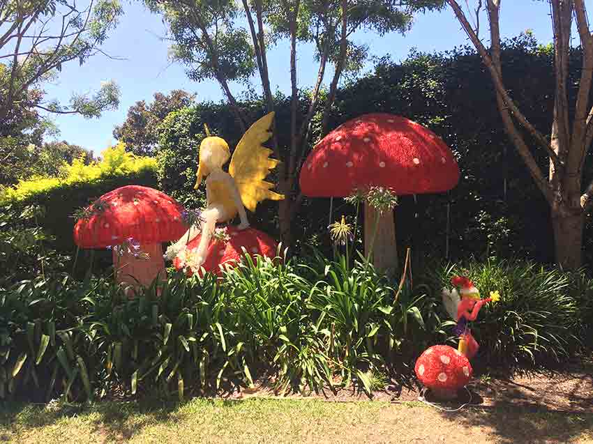 Family Adventures! Hunter Valley’s Mega Creatures & Christmas Lights Spectacular