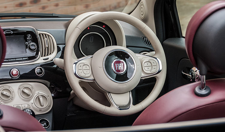 A Retro Ramble Around Sydney In The Fiat 500C interior