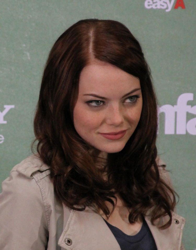 the-carousel-emma-stone-2