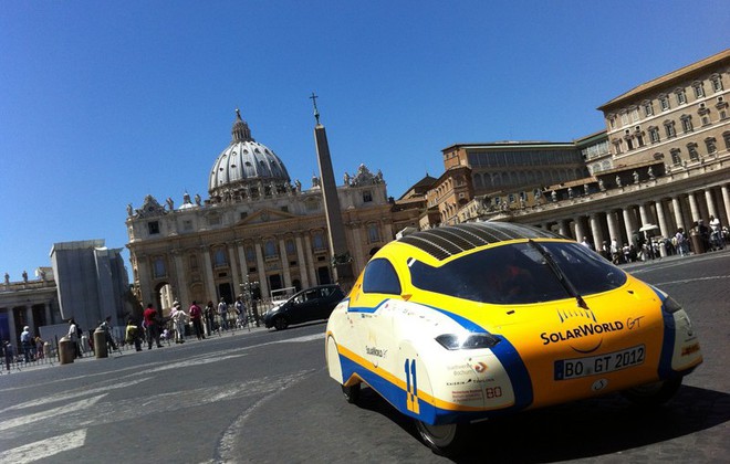 Earth Day 2016 - Check out solar power cars