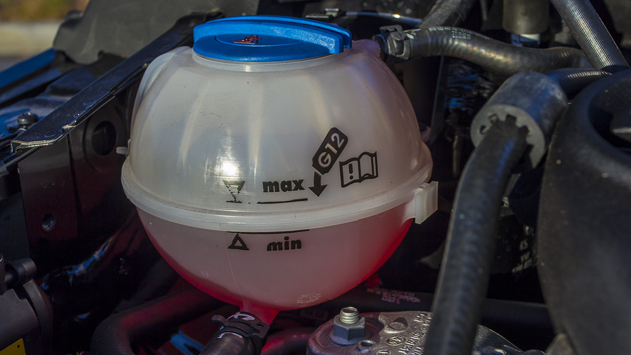 DIY_UnderBonnet_COOLANT