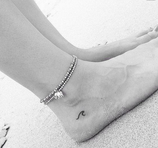 19 Super Cute Tiny Tattoos