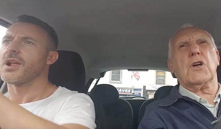 Elderly Dementia Sufferer Becomes A Carpool Karaoke Sensation1