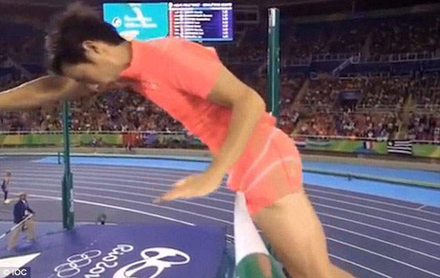 Watch Pole-Vaulter’s ‘Manhood’ End His Olympic Dream2