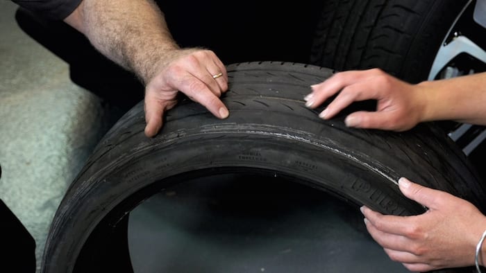 repairs tire