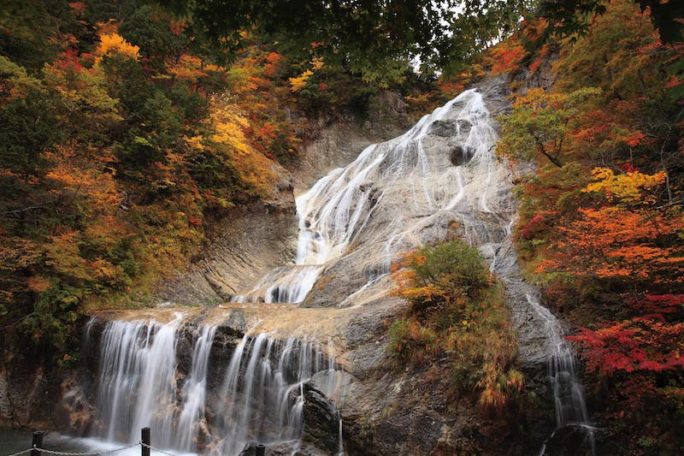Ubagataki Falls