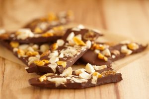 macadamia, chocolate bark