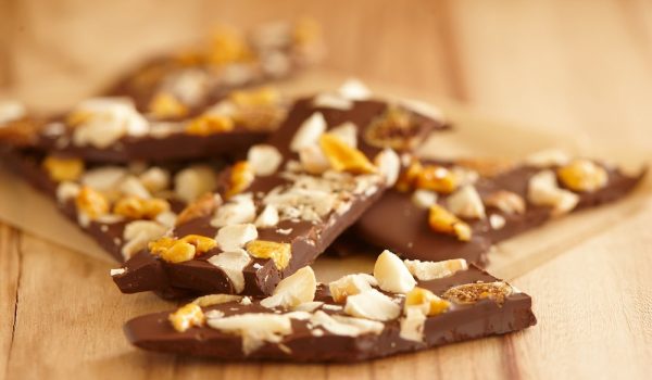 macadamia, chocolate bark