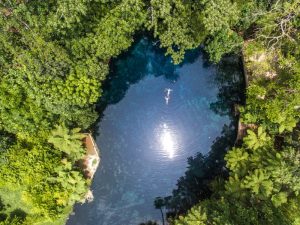 Nando Blue Hole