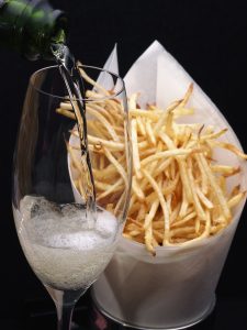 fries with Champagne