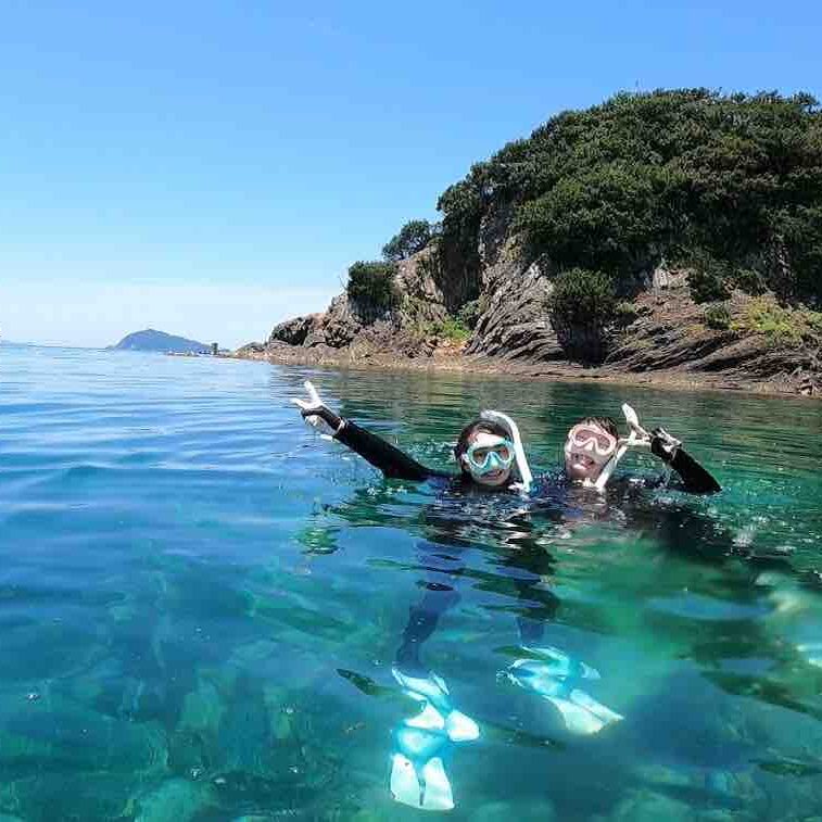 Snorkelling to Shrine